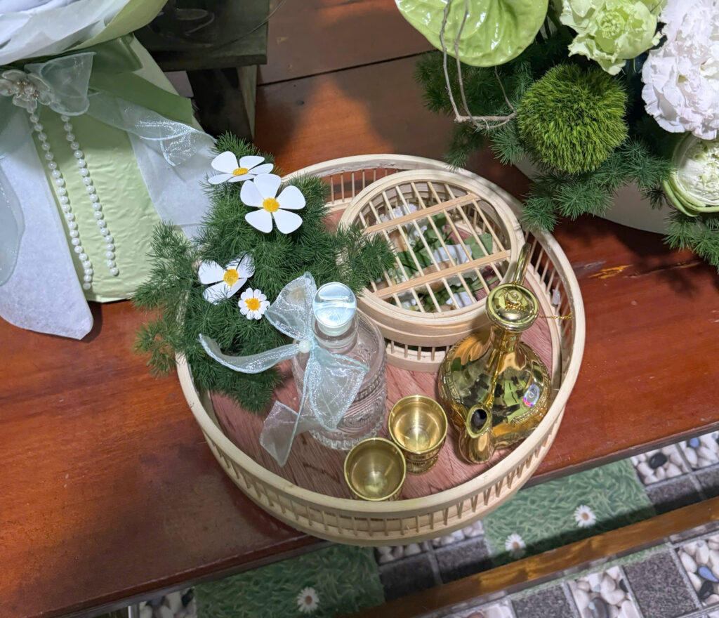 Tráp dạm ngõ hoa tươi Cần Đước đẹp, giá tốt tại Shop Hoa Trinh Long An